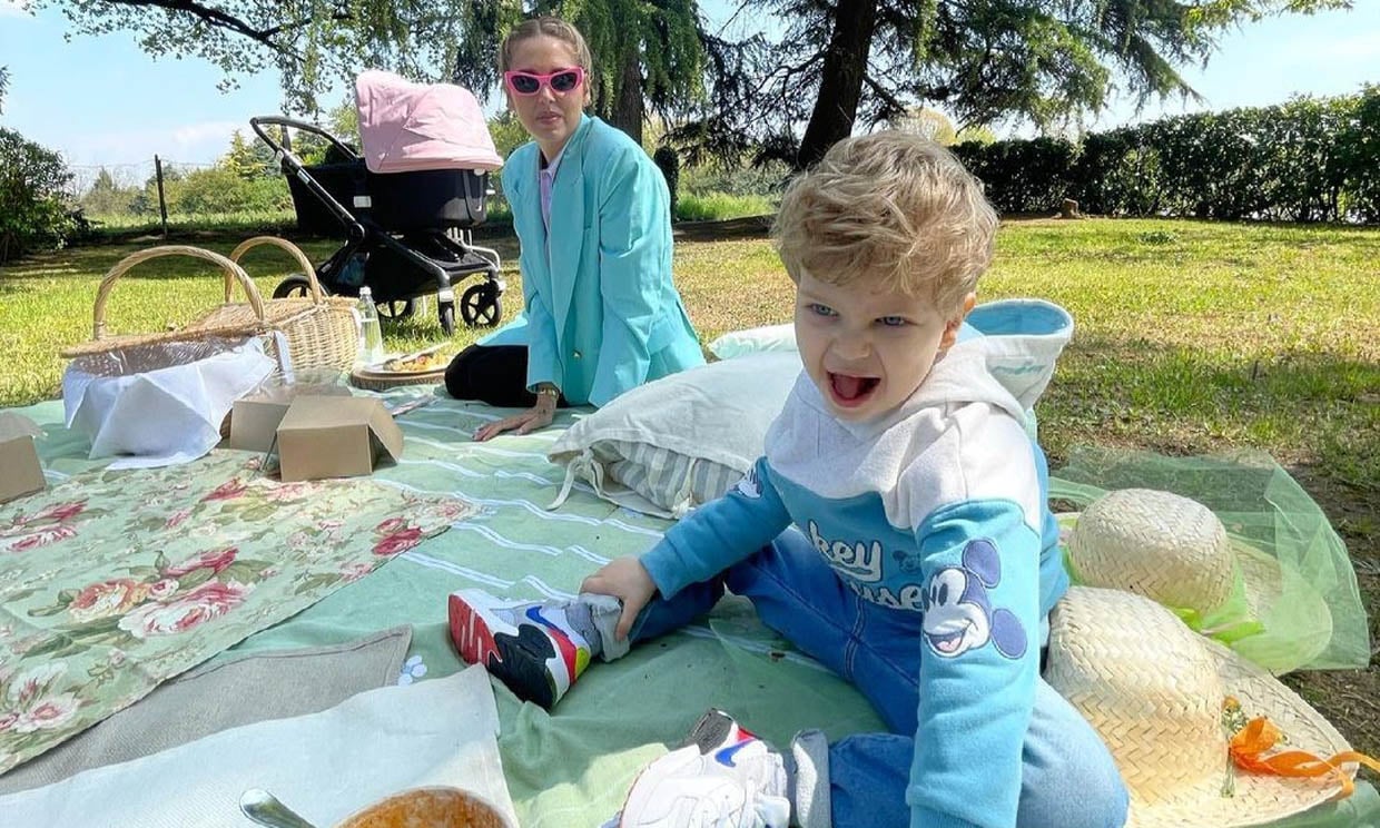 El primer picnic campestre con la familia de Chiara Ferragni al completo