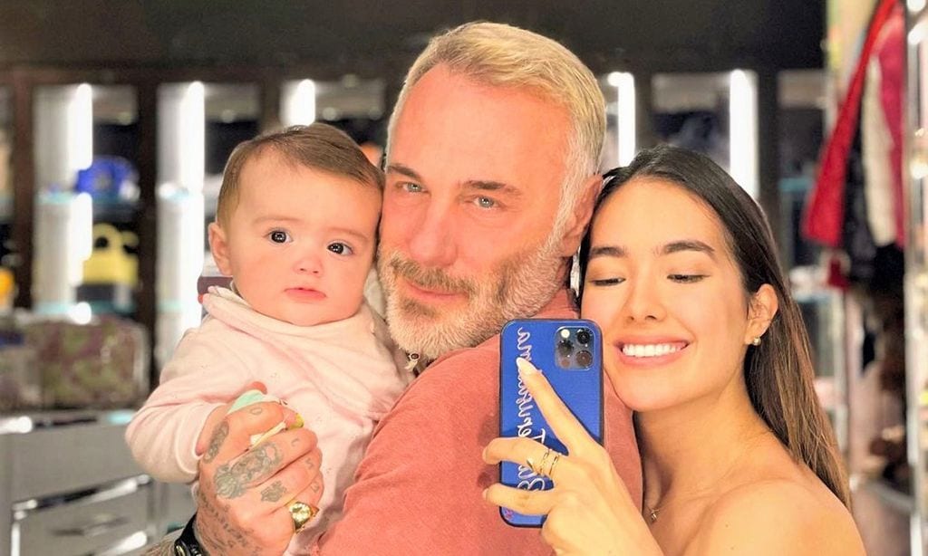 El tierno vídeo de Gianluca Vacchi cantándole 'Bella y bestia’ a su bebita, mientras cae rendida de sueño