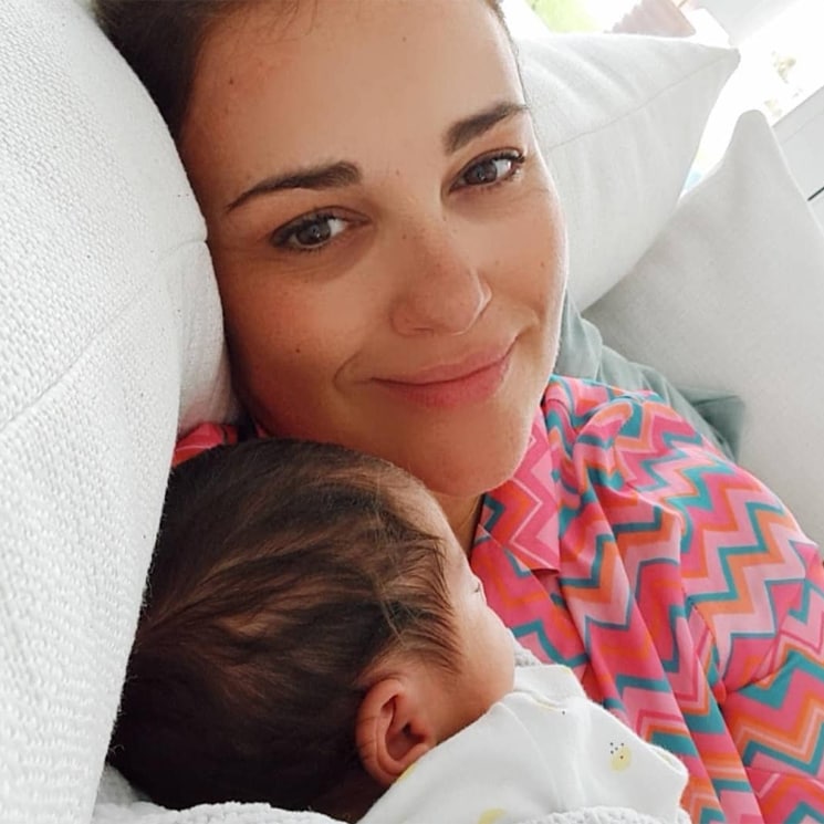 El despertar más dulce de Paula Echevarría y su bebé: 'Con ojeras, pero con mucho amor'