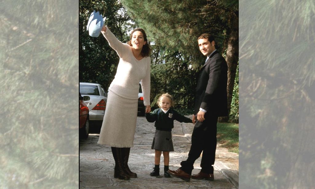 Rocío Carrasco y Antonio David Flores con su hija Rocío