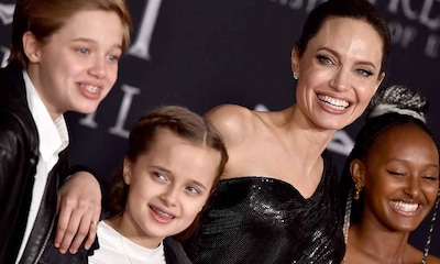 Angelina Jolie bromea sobre su soltería y admite lo afortunada que es como madre: 'Somos un equipo'