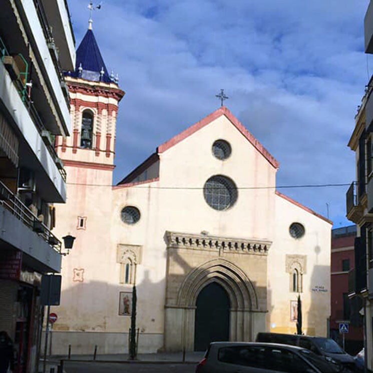 Detalles e historia de la parroquia de San Román, un templo lleno de historia en el que bautizan a la nieta del duque de Alba
