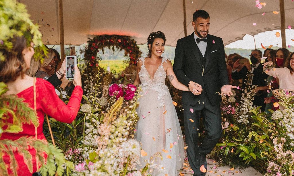 Álvaro Negredo se casa con Aurora Moreno en una espectacular ceremonia llena de romanticismo, sorpresas y chirigotas