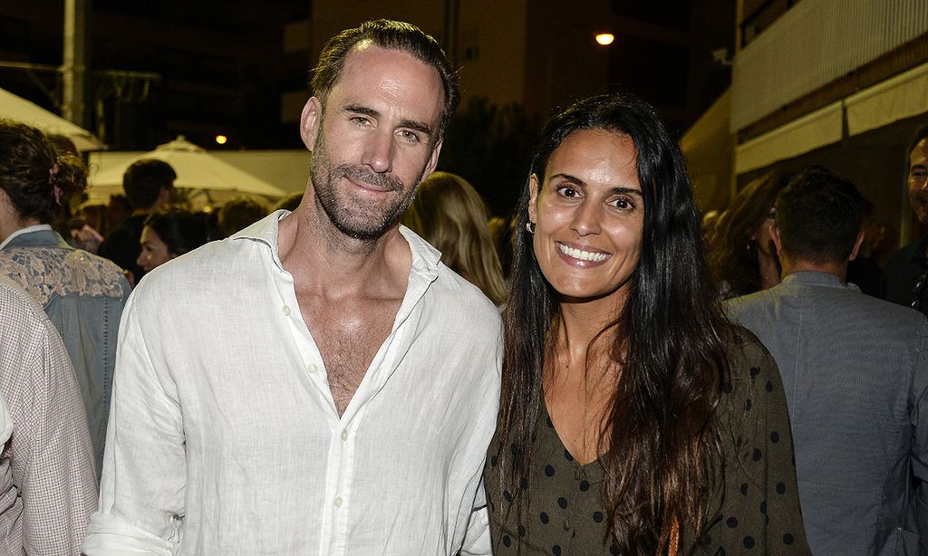 Joseph Fiennes y María Dolores Diéguez