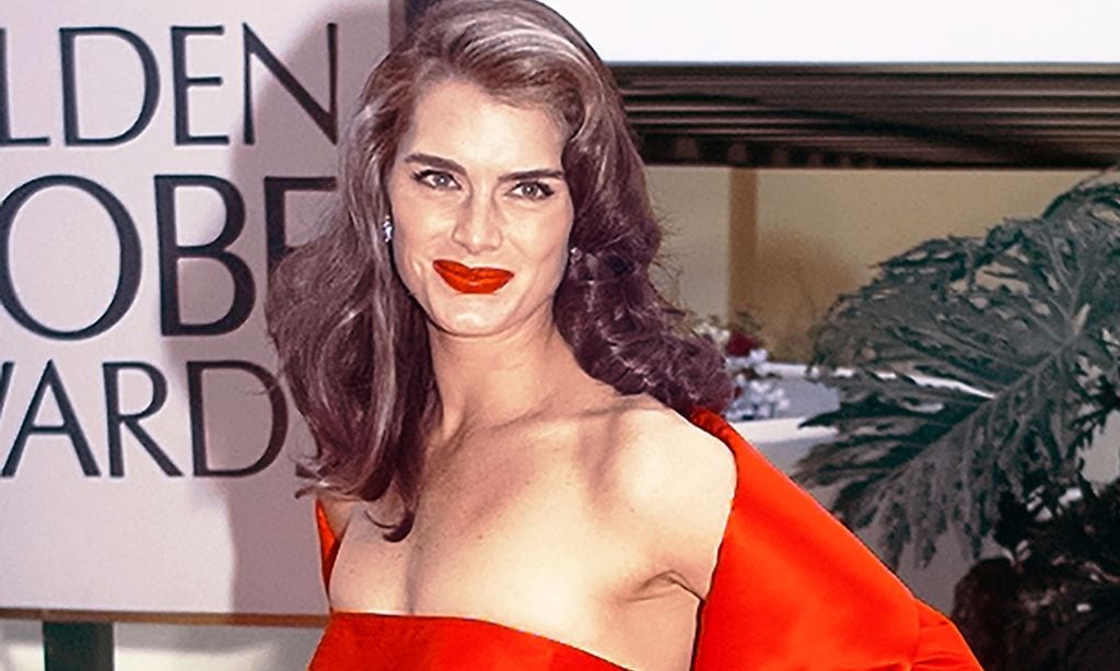 Brooke Shields le presta a su hija su icónico vestido rojo de los Globos de Oro para su baile de graduación