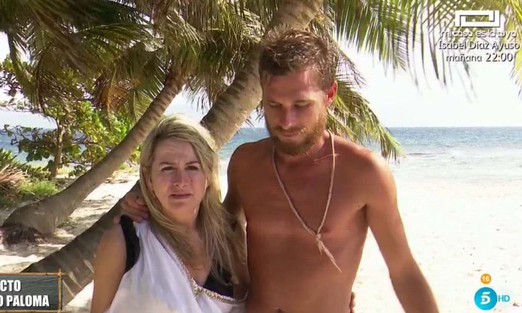 Tom Brusse llora al reencontrarse con la madre de Melyssa Pinto en 'Supervivientes'