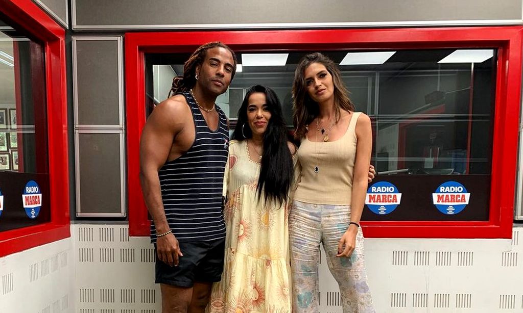 Sara Carbonero protagoniza un tierno momento en la radio con Zoë, la hija de Beatriz Luengo
