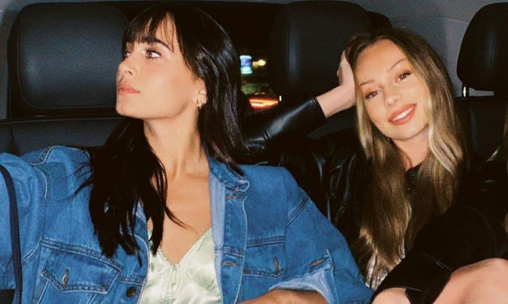 ¿Por qué todo el mundo habla de esta foto de Aitana y Ester Expósito?