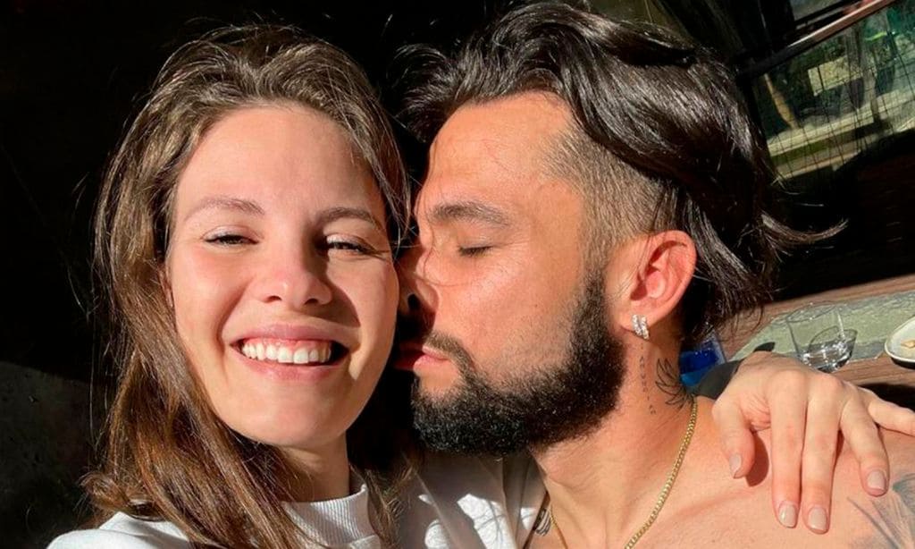 A punto de dar a luz, Jessica Bueno presume de marido y manda un emotivo mensaje a su futuro hijo