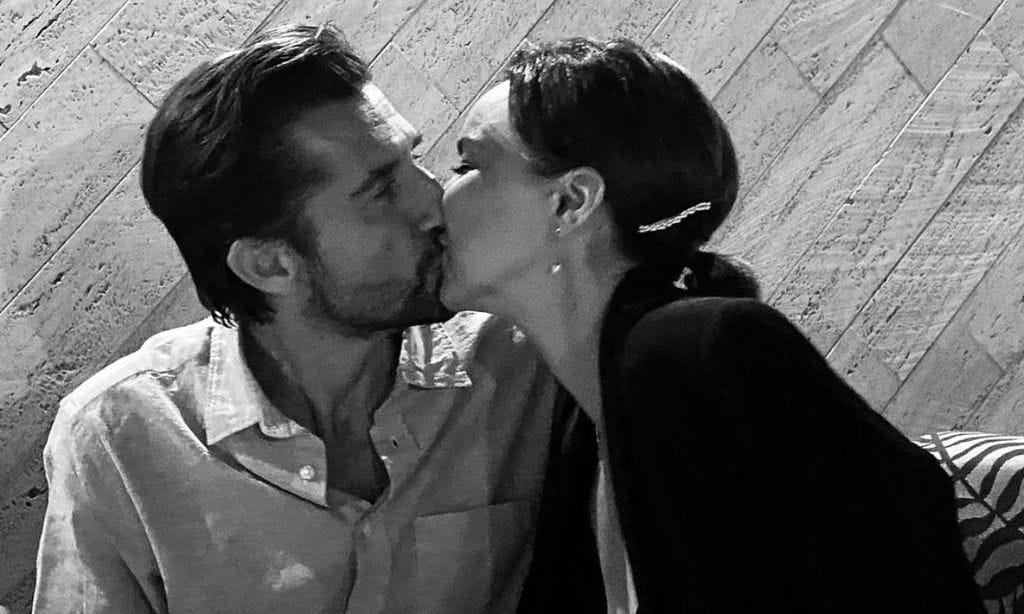 Chenoa y Miguel Sánchez Encinas: celebración de cumpleaños doble, 'llena de amor' y con un original detalle