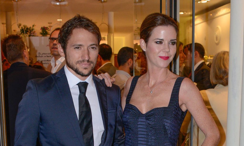 Amelia Bono y Manuel Martos comunican su separación siguiendo la 'fórmula' de Sara Carbonero e Iker Casillas