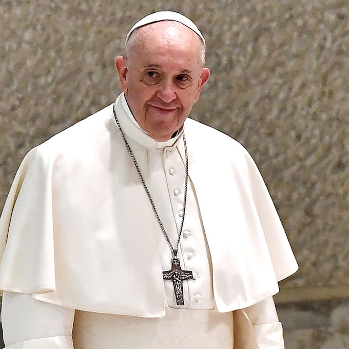 El papa Francisco, operado con éxito de un problema de colon 