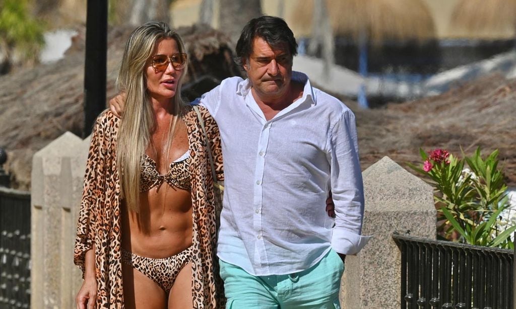 La empresaria Raquel Bernal, ex de Muñoz Escassi, y Javier Tudela, ex de Makoke, dos enamorados en Marbella