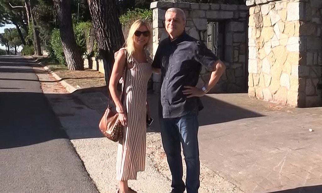 Tras conocerse su divorcio, Ramón García y Patricia Cerezo supervisan juntos la mudanza de la que ha sido su casa familiar