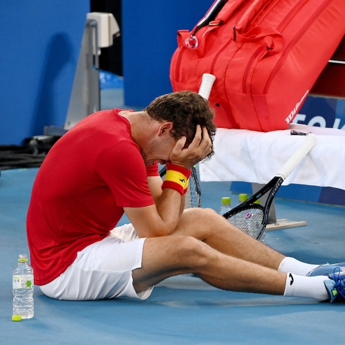 Pablo Carreño rompe a llorar tras ganar la medalla de bronce ante Novak Djokovic