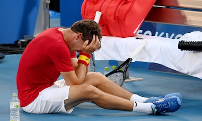 Pablo Carreño rompe a llorar tras ganar la medalla de bronce ante Novak Djokovic