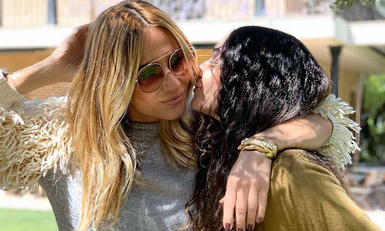 Marta Sánchez define orgullosa a su hija Paula, que cumple 18 años