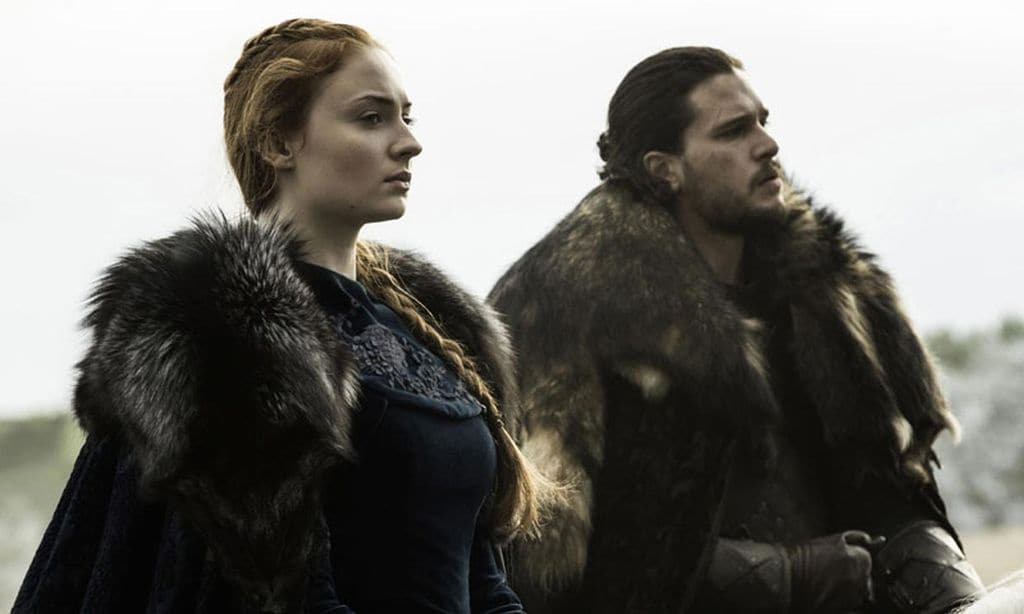 Kit  Harington y Sophie Turner en 'Juego de Tronos'