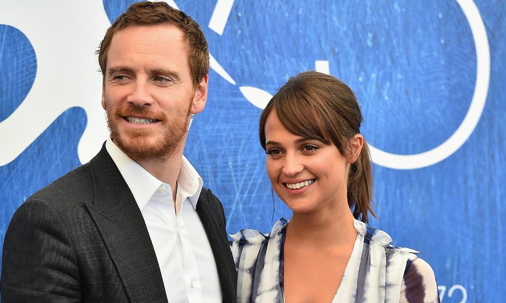 Unas imágenes de Michael Fassbender y Alicia Vikander disparan las especulaciones, ¿han sido padres?