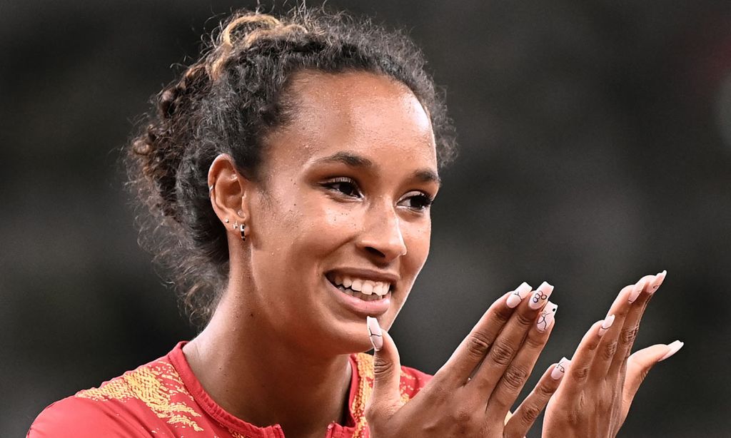 La atleta María Vicente sorprende con la manicura más olímpica, ¡impresionante!