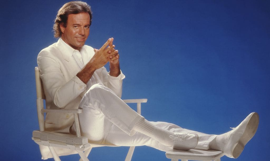 Julio Iglesias, el relato de un español en la Casa Blanca