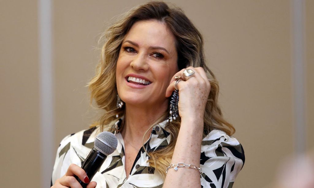 ¡Buenas noticias! Rebecca de Alba ya está en casa tras su ingreso por coronavirus