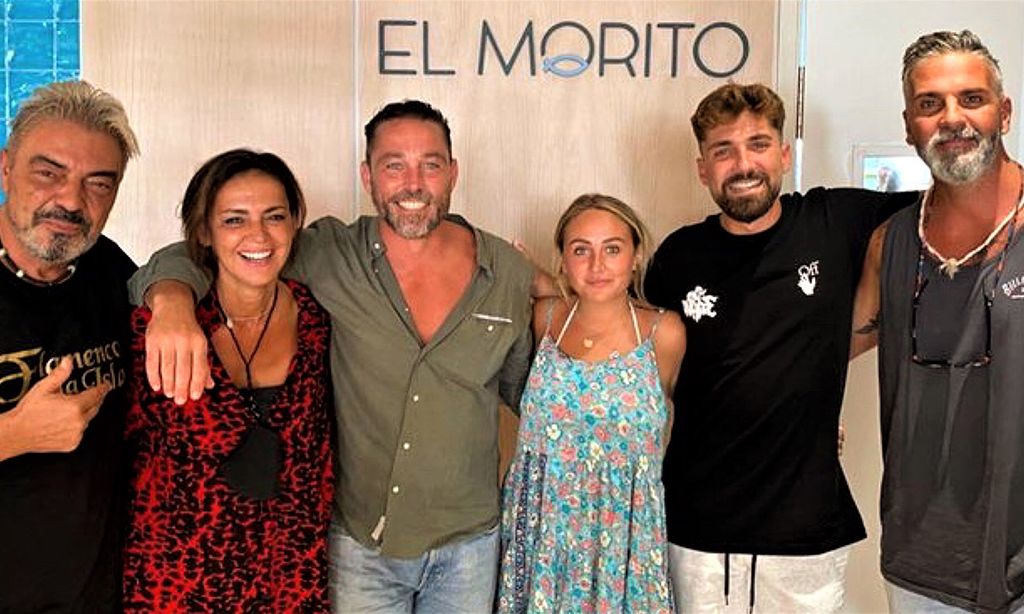 La sorprendente quedada de Olga Moreno y Rocío Flores con Antonio Canales y otros 'supervivientes'