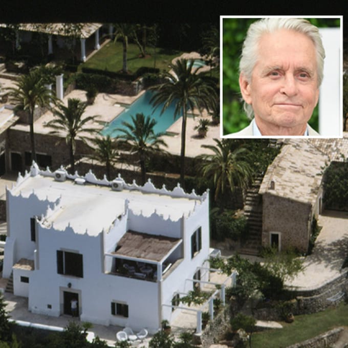 Michael Douglas compra la parte de la casa de Mallorca que pertenecía a su ex: ‘No era agradable para nadie compartirla’ 