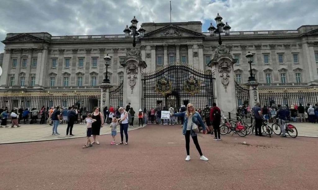 Del Palacio de Buckingham a Camden Town: la escapada de Belén Esteban a Londres