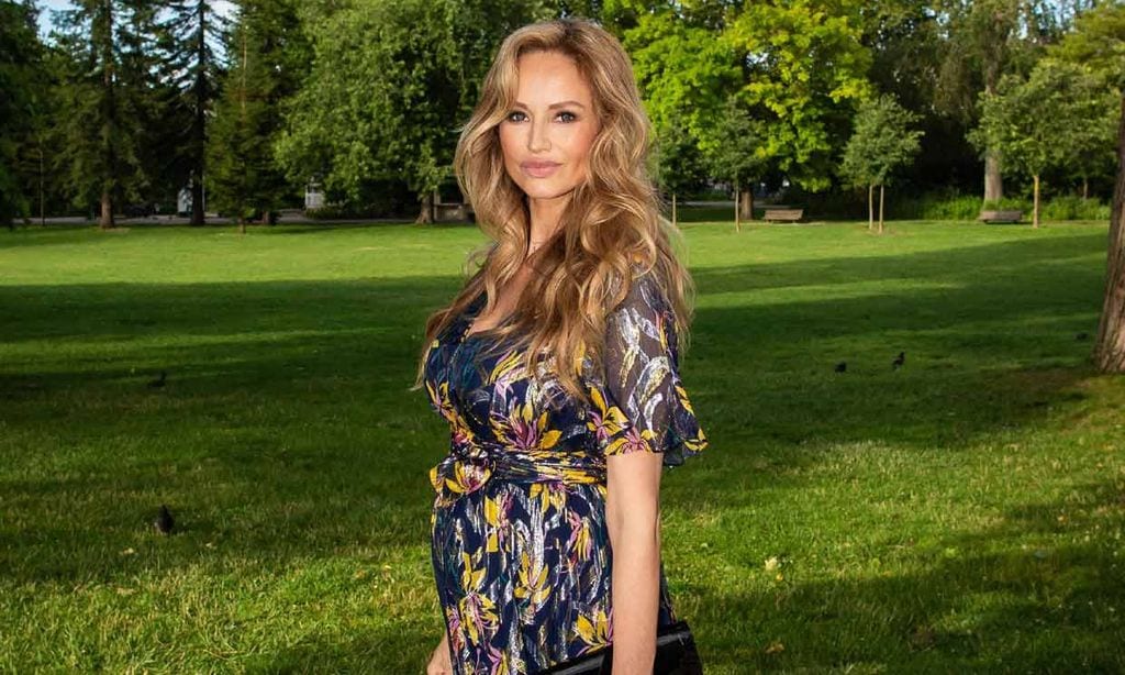 Adriana Karembeu habla de sus miedos por haber sido madre a los 46 años