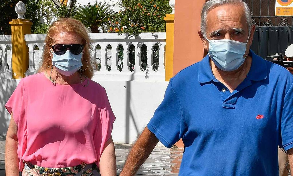 Gloria Mohedano cumple una tradición familiar en medio de la polémica por la herencia de su hermana Rocío Jurado