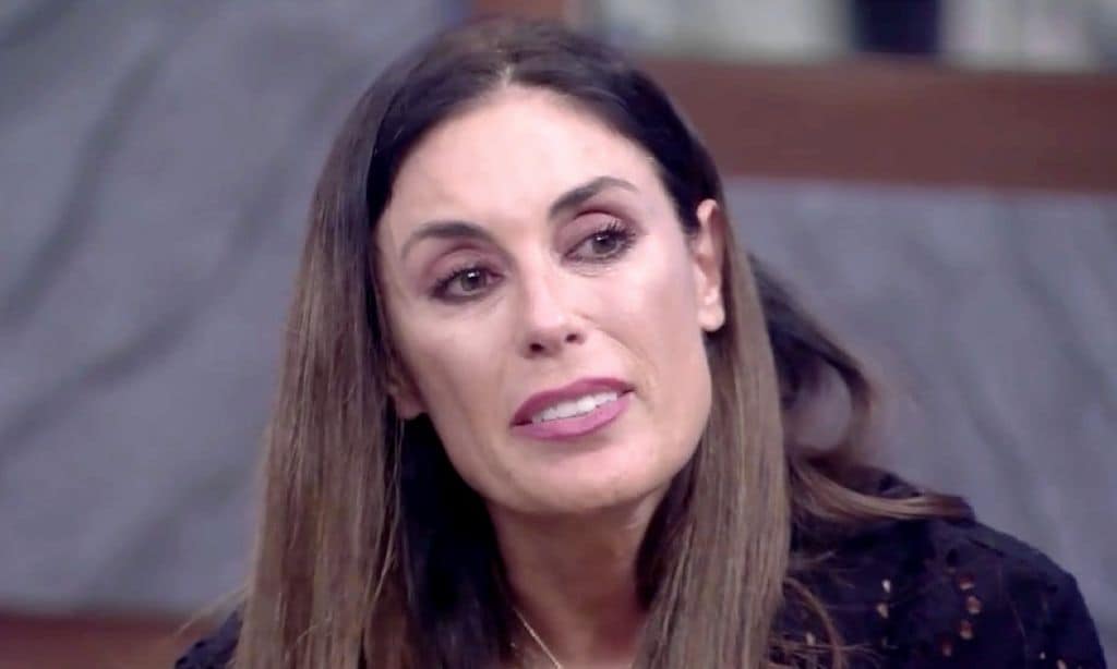 Las lágrimas de Isabel Rábago tras su enfrentamiento con Miguel Frigenti