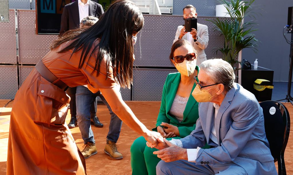 Manolo Santana regresa a la vida pública en un acto lleno de significado para él