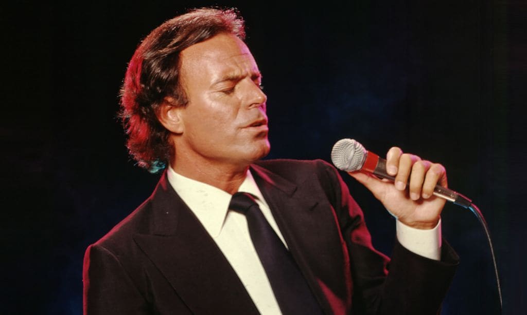 Julio Iglesias cumple 78 años agradecido con el 'motor de su vida'