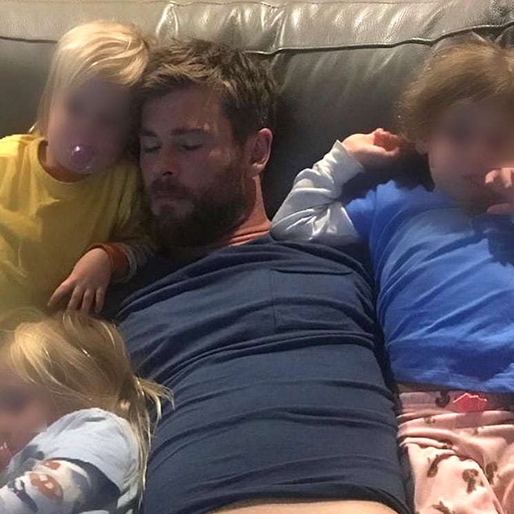 El despertar de Chris Hemsworth con su hija presentándole a un 'simpático visitante': ¡una rana!
