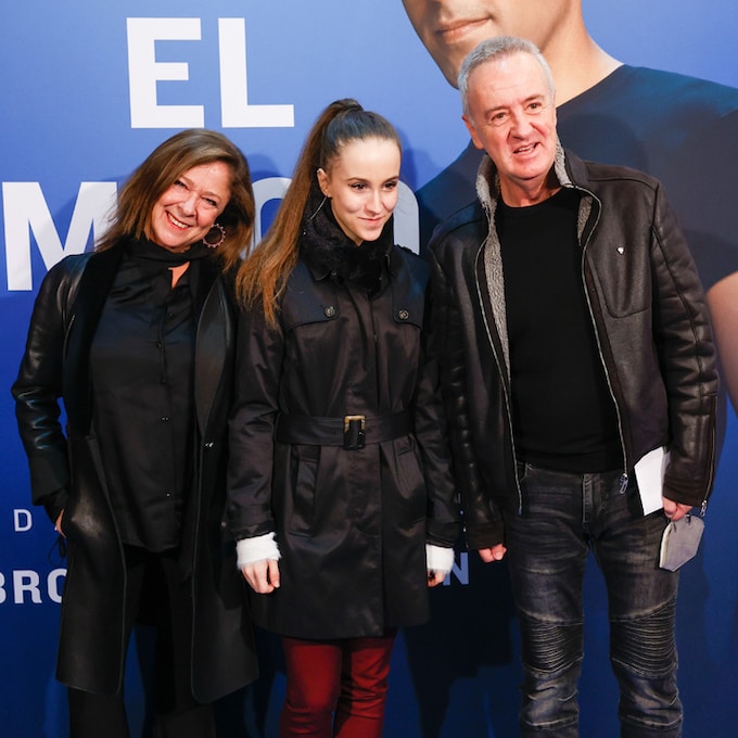 Carlos Hipólito, la voz de 'Cuéntame' que comparte profesión con su mujer y su hija 