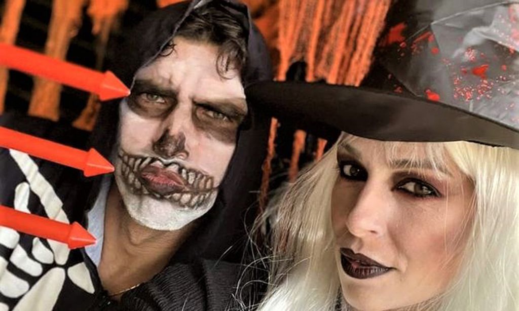 Eva y Cayetano, la pareja más romántica de Halloween: 'El trato era que bailáramos hasta que explotara el universo'