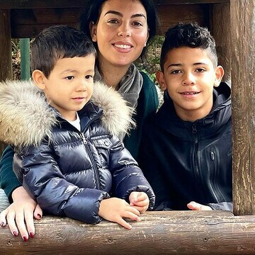 ¡Mirad a los gemelos! Georgina Rodríguez y las ganas de sus hijos por la llegada de los hermanitos