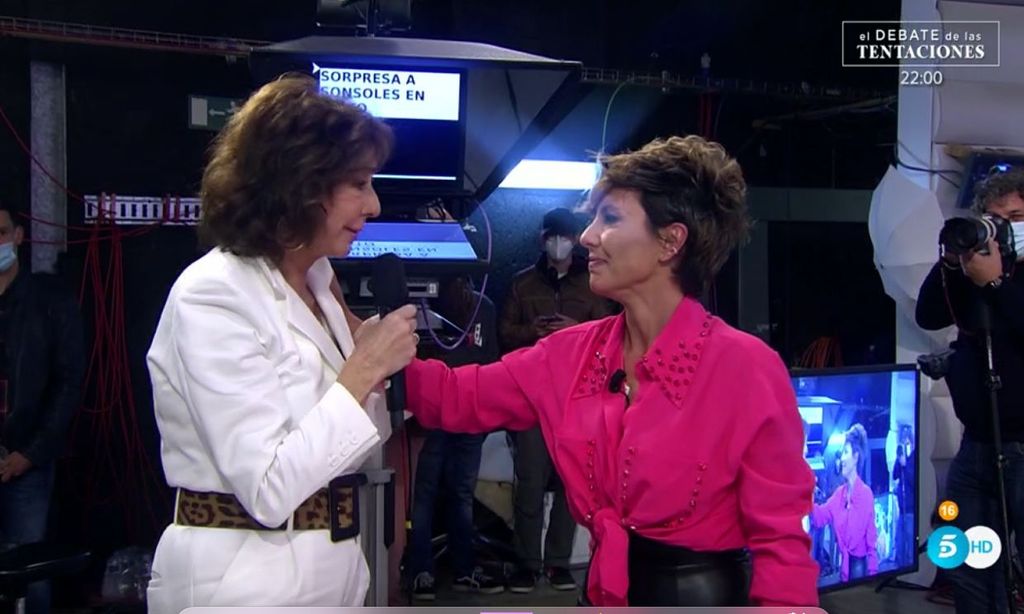 Ana Rosa Quintana sorprende en directo a Sonsoles Ónega en el estreno de su nuevo programa