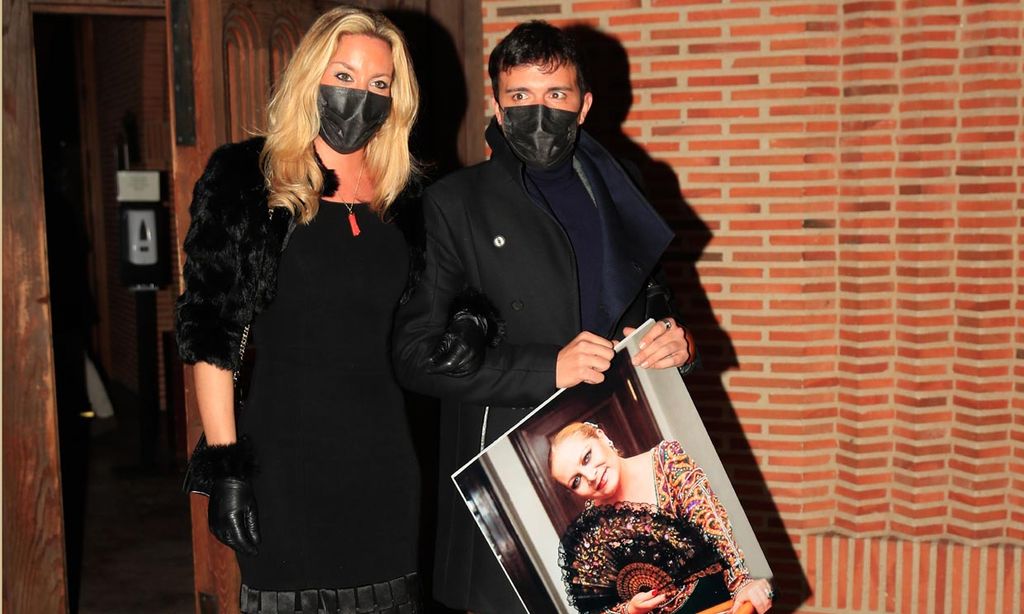 Concha Márquez Piquer recordada en un funeral con un poema de su viudo Ramiro Oliveros y la voz de Diana Navarro