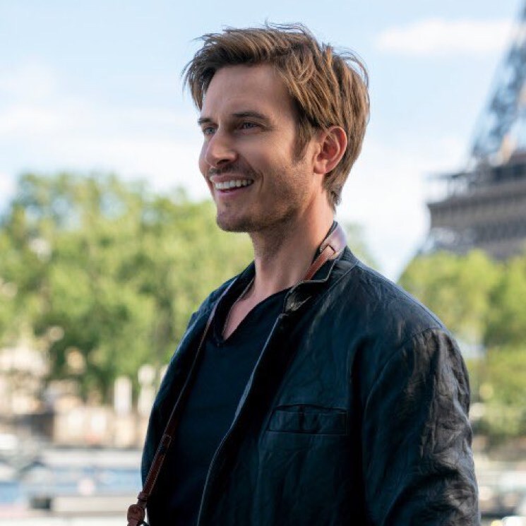 Søren Bregendal, el actor de 'Emily in Paris' al que ya habías visto en Eurovisión 