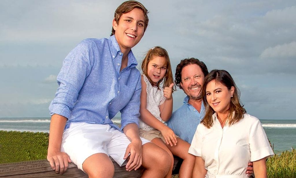 Chábeli Iglesias y su familia