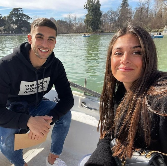 Sira Martínez, la hija de Luis Enrique, y el futbolista Ferran Torres comparten su primera foto juntos