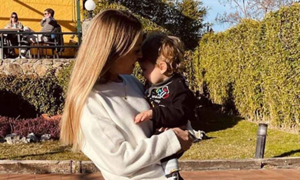 Marta Castro, inseparable y cómplice con su hijo Hugo tras su separación de Fonsi Nieto