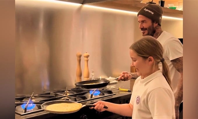 ¡Duelo de chefs! El vídeo más divertido de David Beckham y su hija Harper retándose en el ‘volteo’ de creps