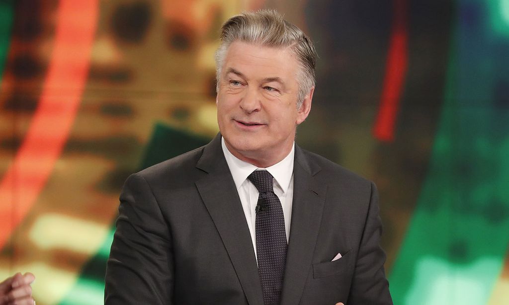 Alec Baldwin quiere terminar el rodaje de 'Rust' tras la muerte de la directora de fotografía