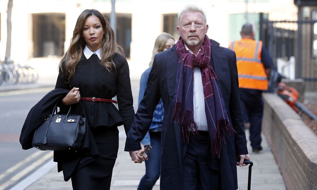 Boris Becker, arropado por su pareja, comparece ante la justicia en un Tribunal de Londres