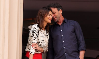 Álvaro Muñoz Escassi y María José Suárez, enamorados en la Semana Santa de Málaga