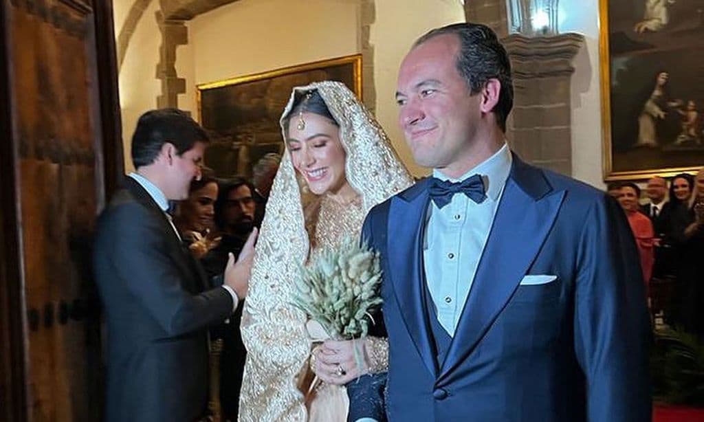 Ramón Hermosilla, hijo de Silvia Gómez-Cuétara, se casa en México con la chef Karla Covarrubias