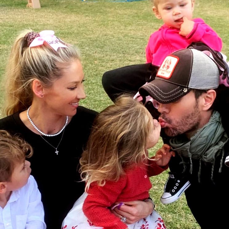 Anna Kournikova comparte la primera foto de la familia al completo para felicitar a Enrique Iglesias por su cumpleaños